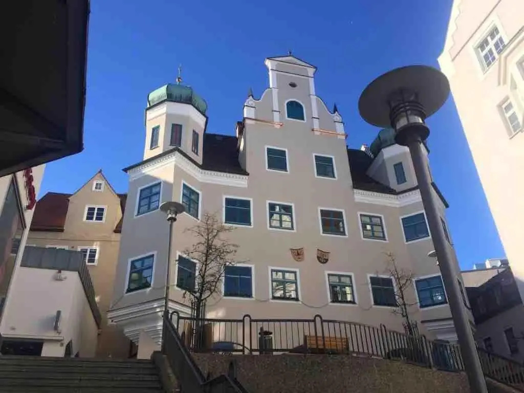 Room in Apartment - Schlafen Wie Prinzessinnen In Kemptens Schlosschen