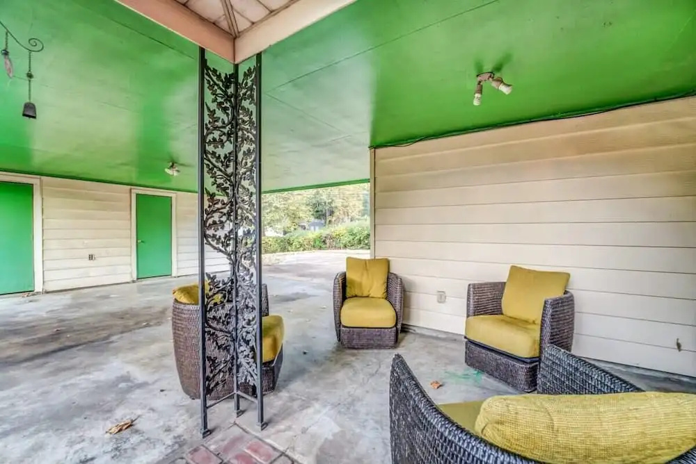 Pinecrest Cottage