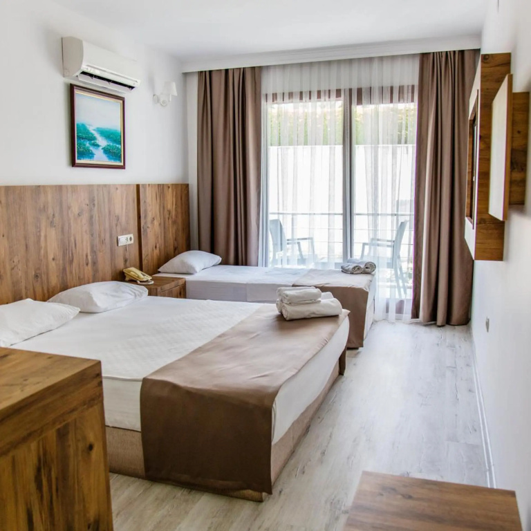 Bartu Hotel — 4