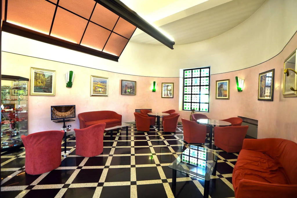 Hotel photo 15