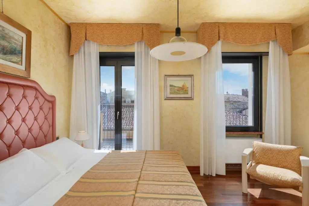 Colomba D'Oro Hotel - Chambres