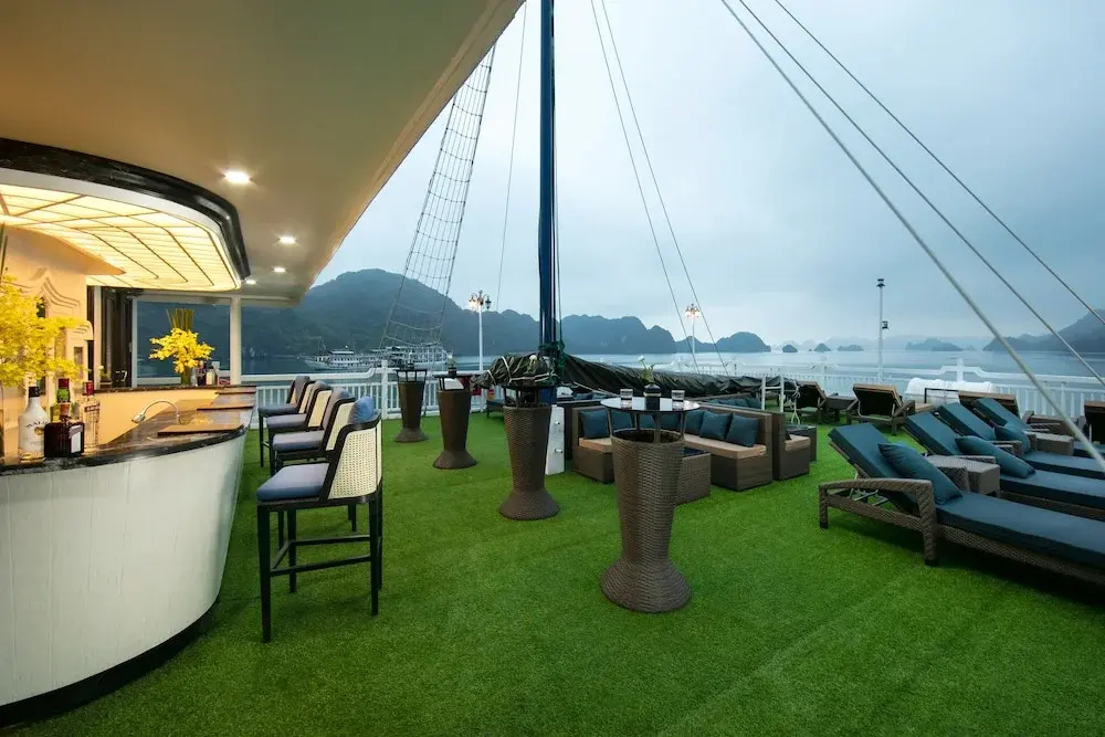 O'Gallery Lotus Cruise