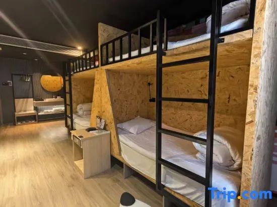 Bed in Dorm