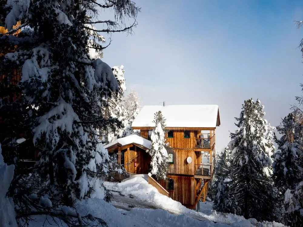 Quiet Chalet in Turracherhöhe with Sauna & Indoor Hot Tub
