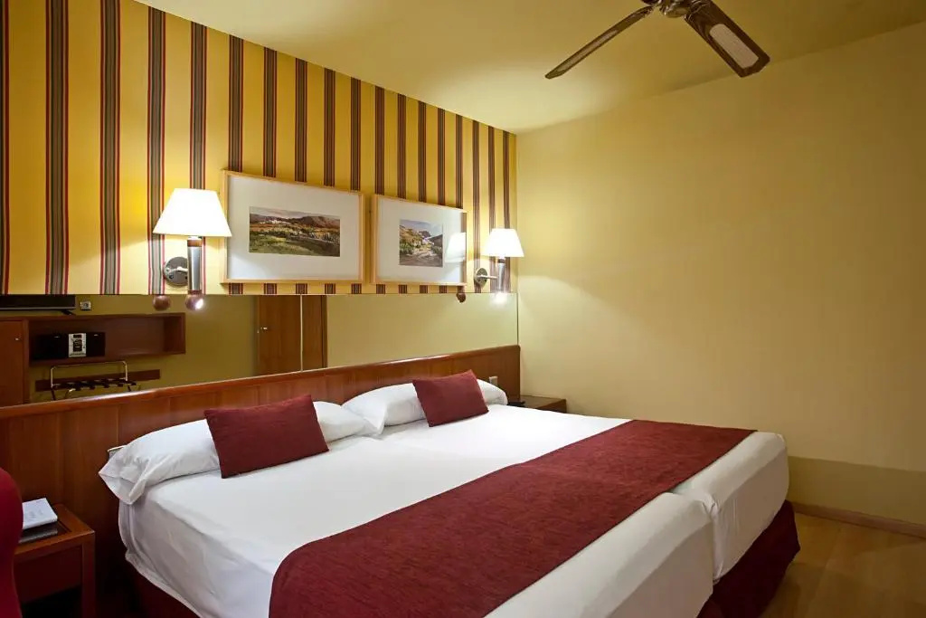 Ilunion Les Corts Spa Hotel - Chambres