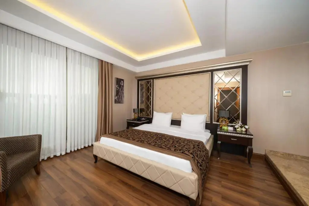 Makel Double Suite (full double bed)