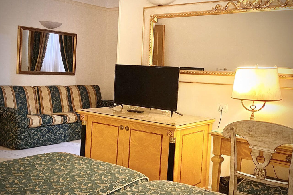 Champagne Palace Hotel - Général