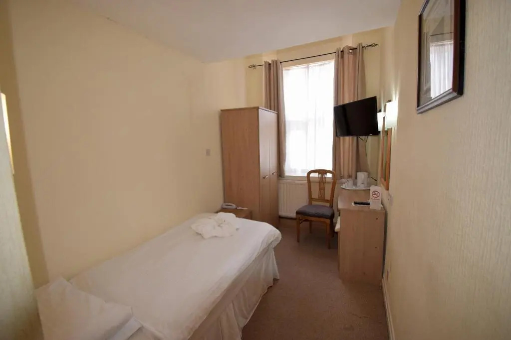 Riviera Hotel - Chambres