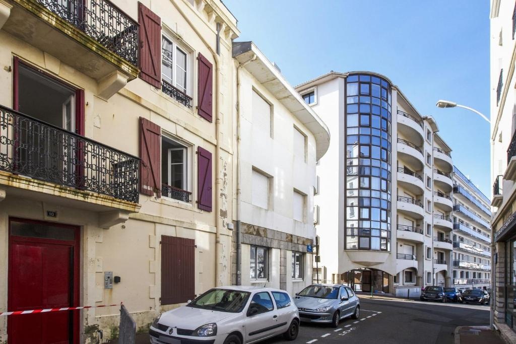 Charming flat 4 minutes from the Grande Plage of Biarritz away - Welkeys