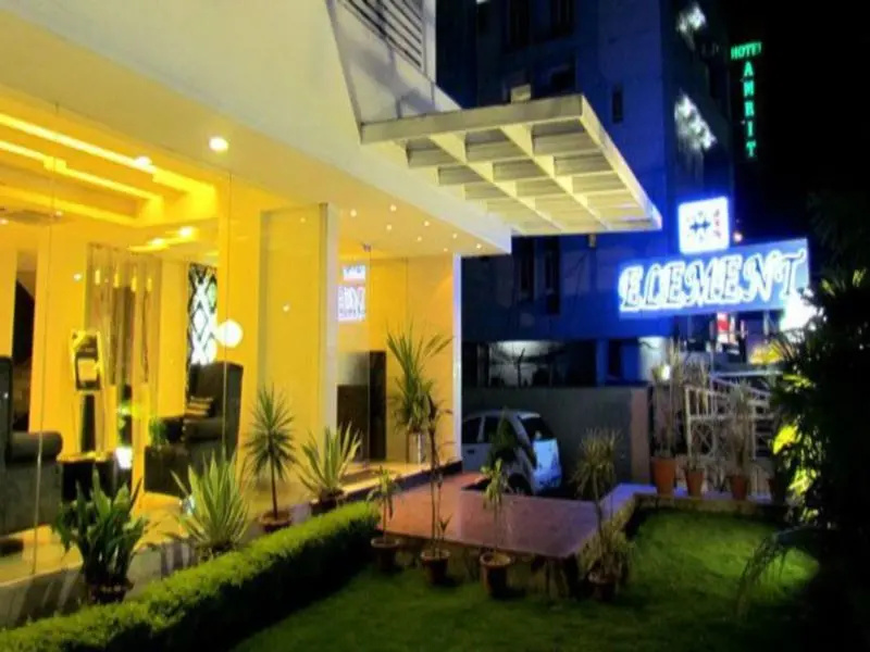 Superior room