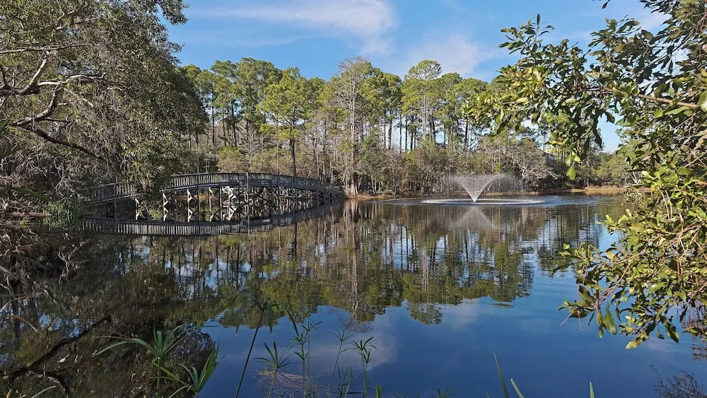 2br/2.5ba, Pool, Tennis, Beach Access!