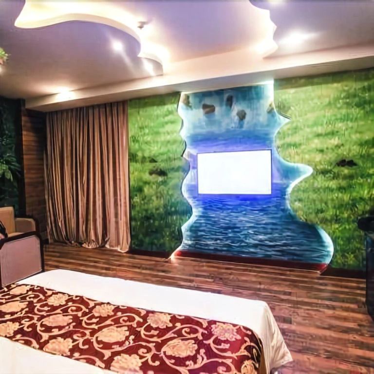 Window of World Theme Hotel