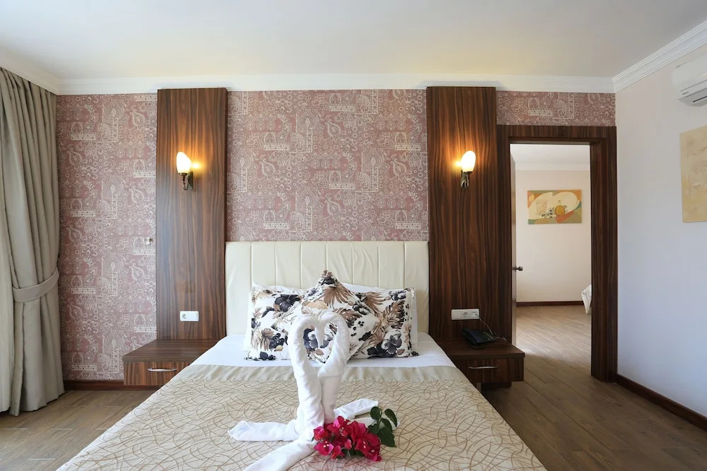 Suite with balcony