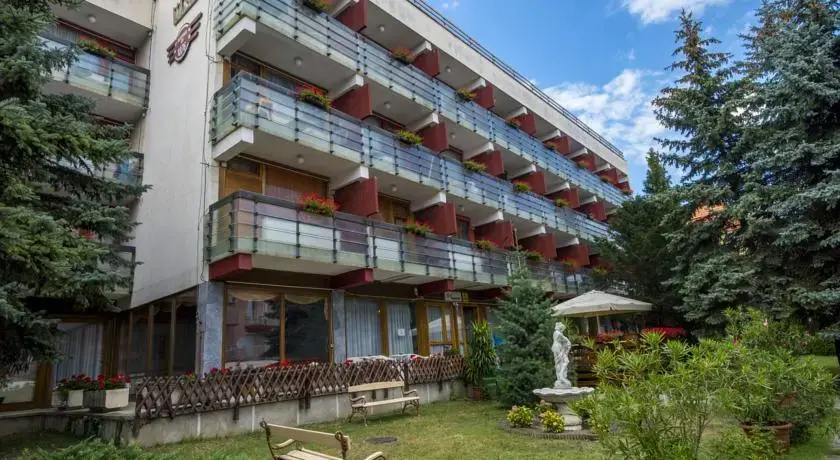 Service 4 You Apartments