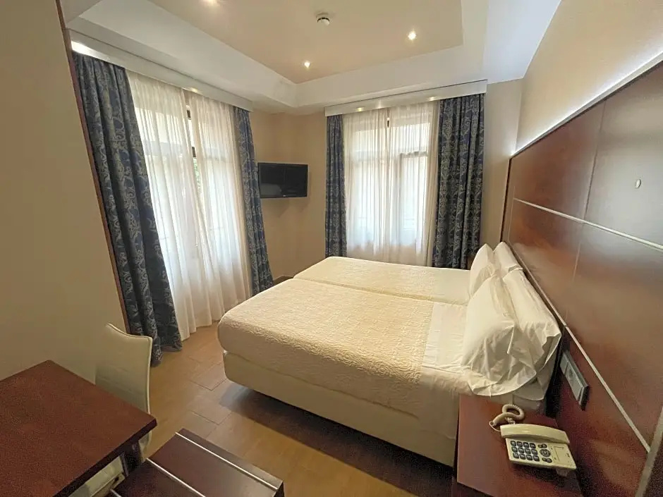 Hotel Castilla Guerrero - Chambres