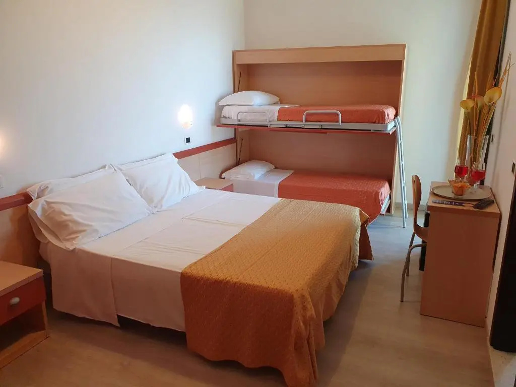 Standard Quadruple room