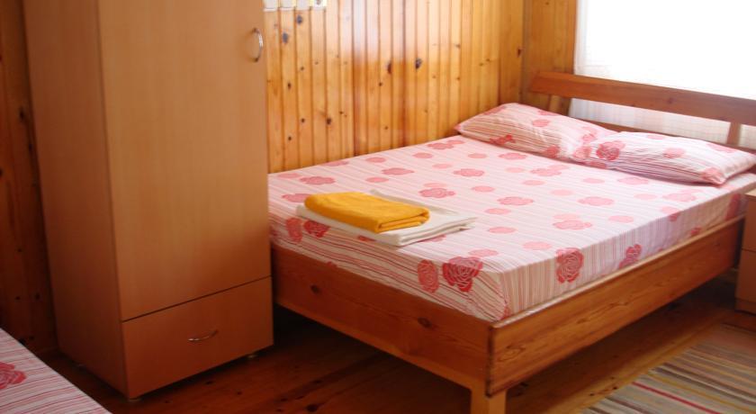 gallery_image_hidden_11