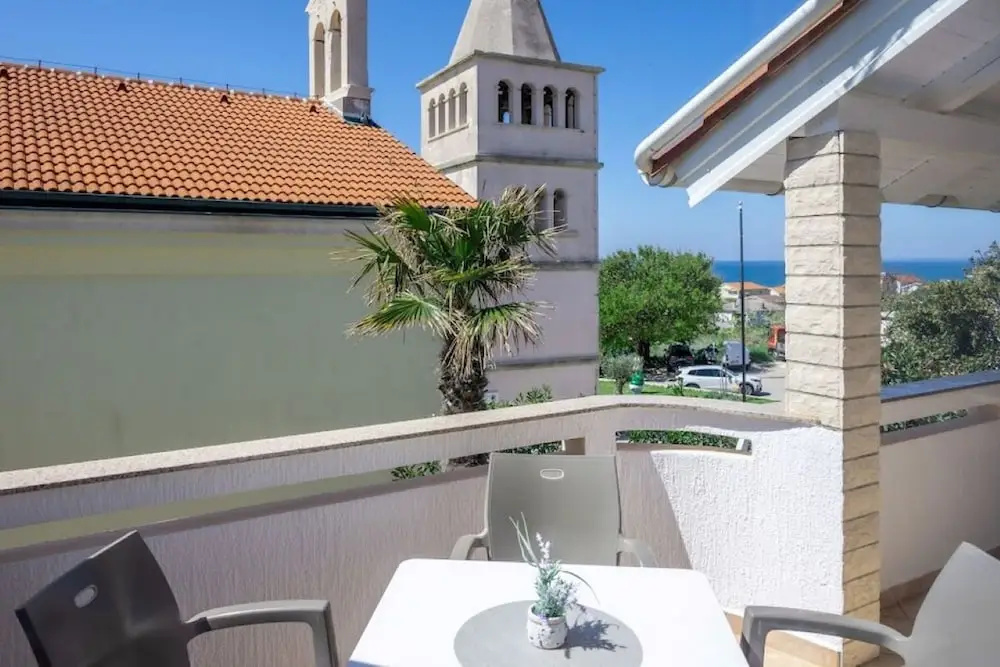 Apartment Luce 1 in Povljana