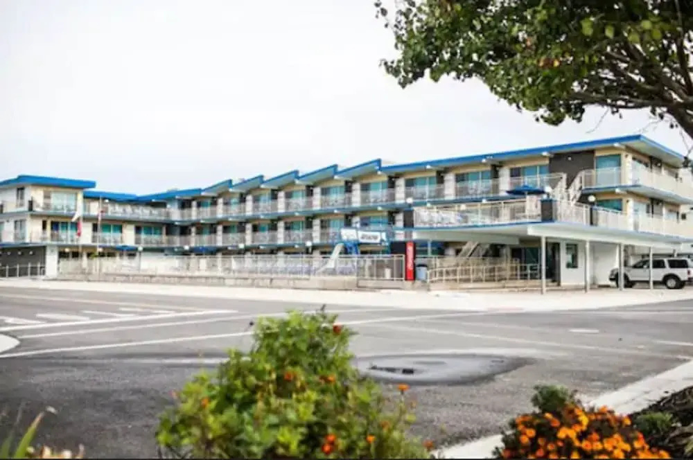 Attache Motel