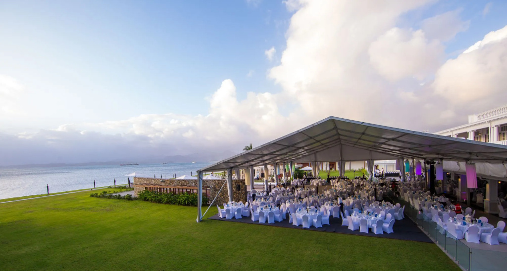 Beach & Waterfront