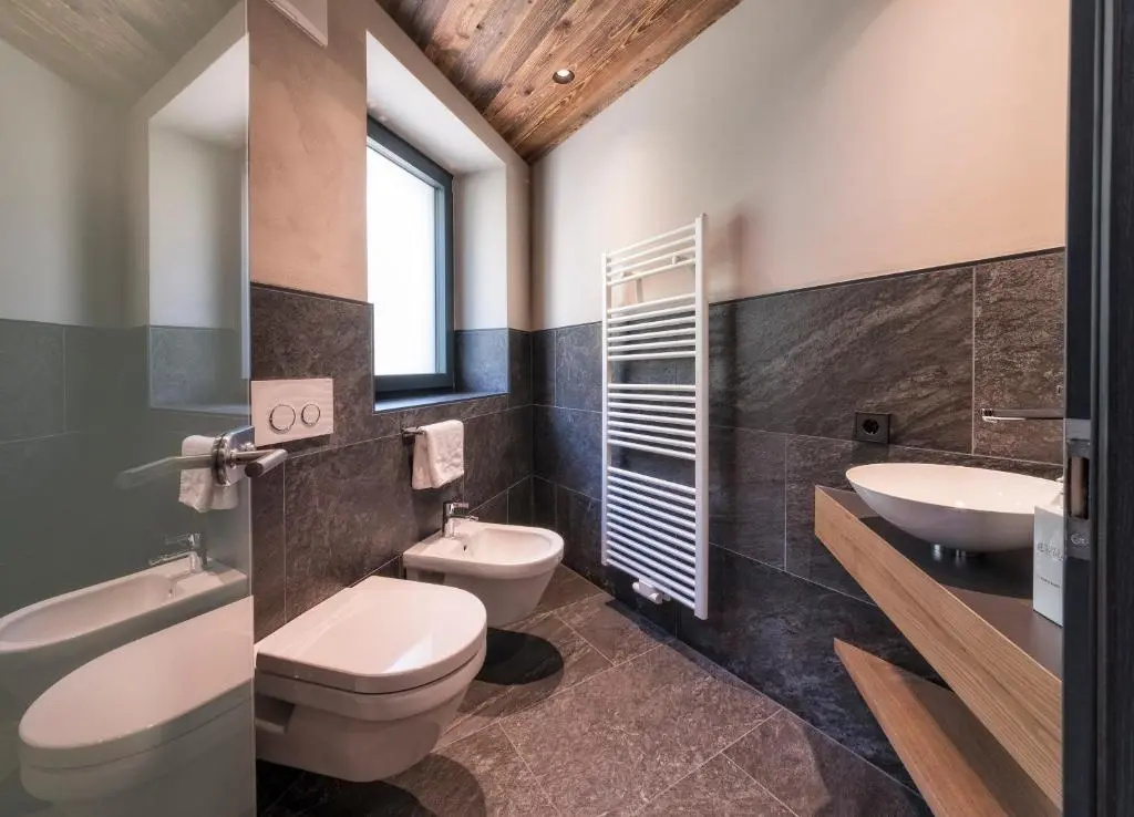 2 Bedrooms Suite