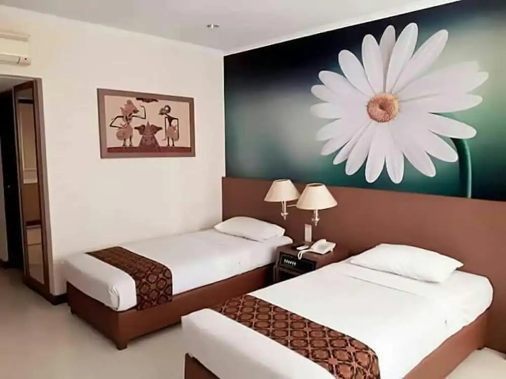 Economy room