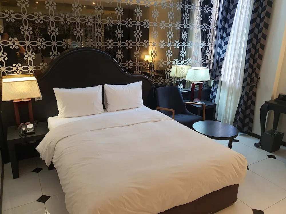 Economy room