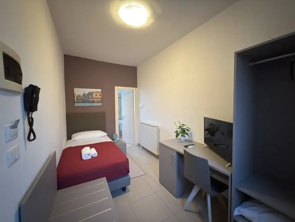 Hotel photo 2