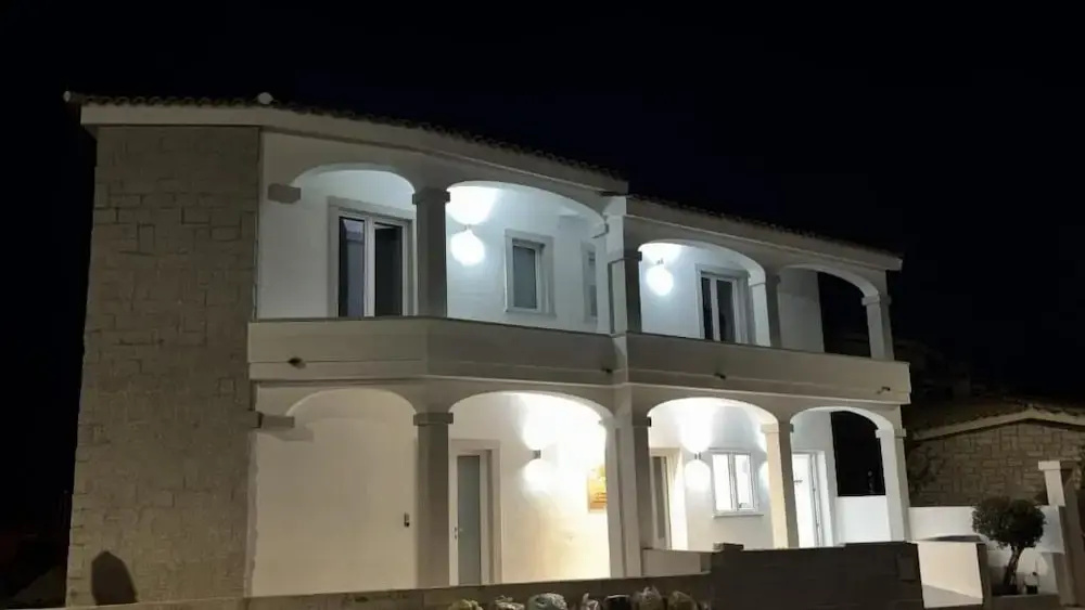 Domo IL Tramonto Giba
