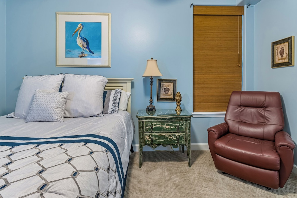 Legacy Key #203 by Southern Vacation Rentals
