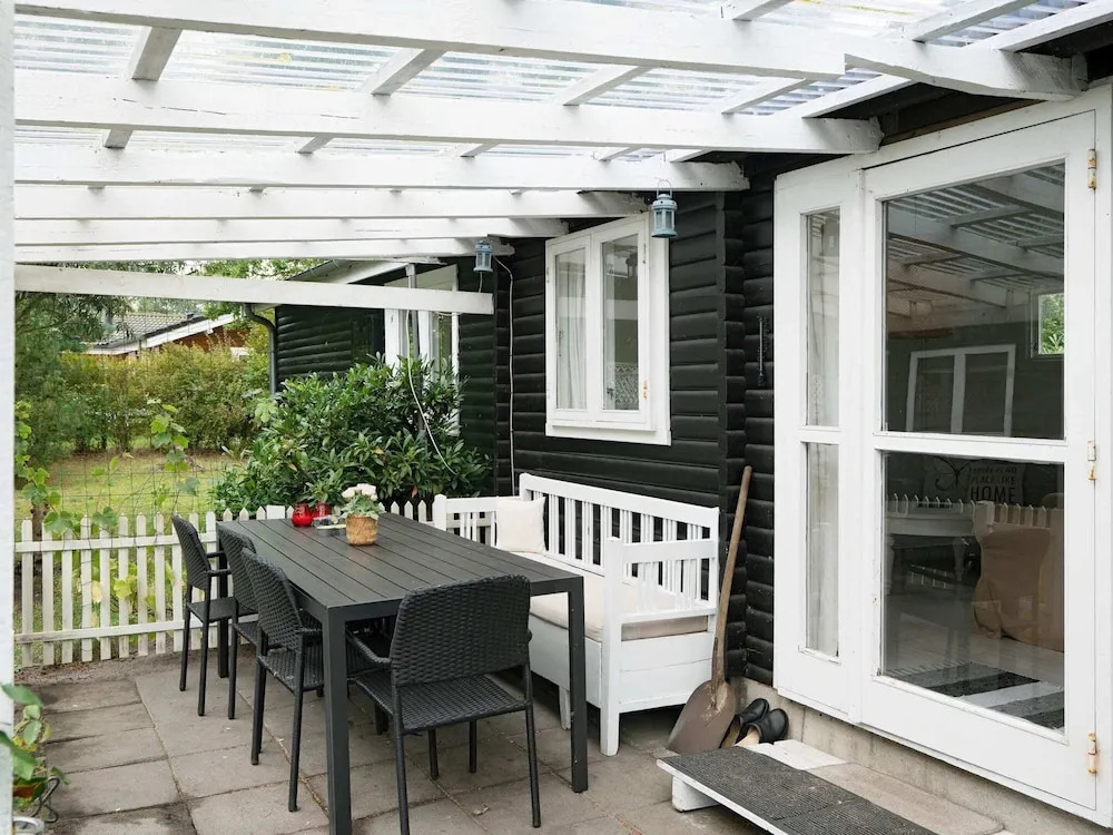 6 Person Holiday Home in Rodby