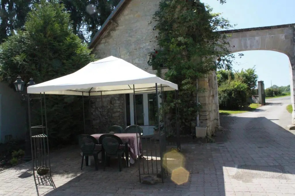 2 Bedrooms Cottage