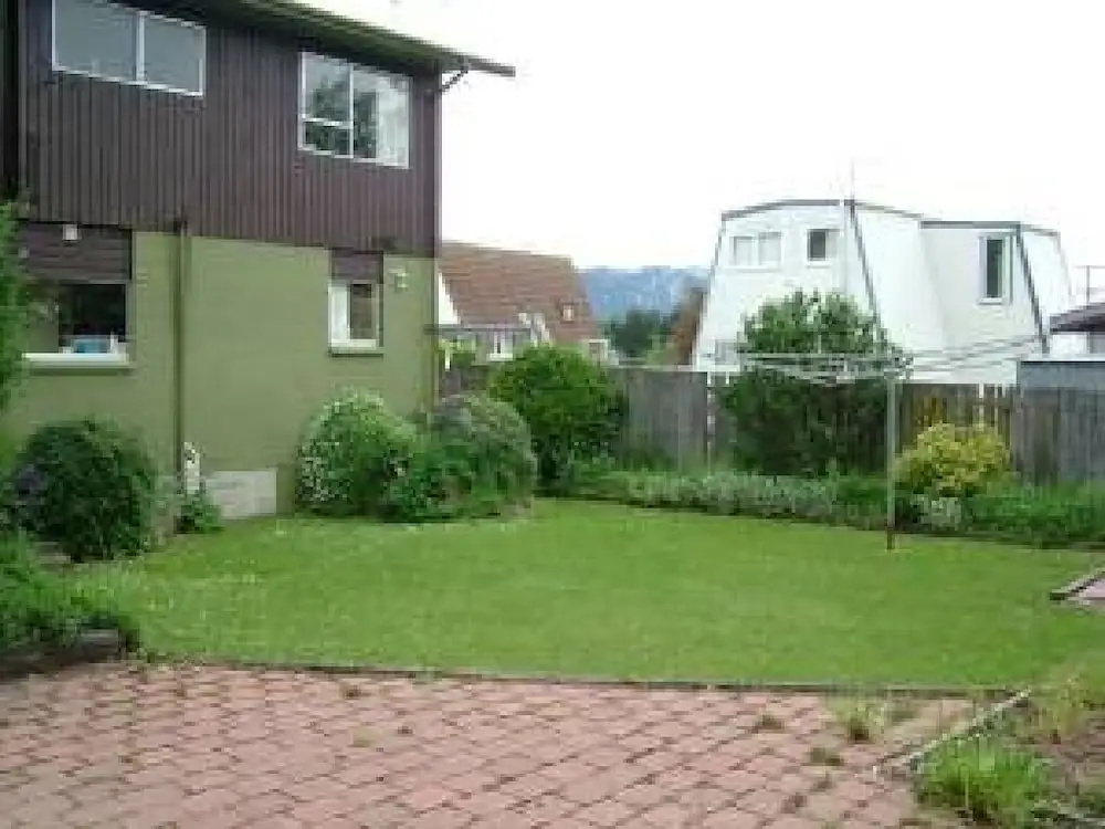 1 Woodbank Road