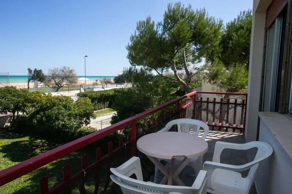 M24 - Marcelli, trilocale con terrazzo fronte mare