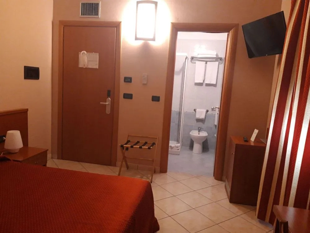 Hotel photo 8