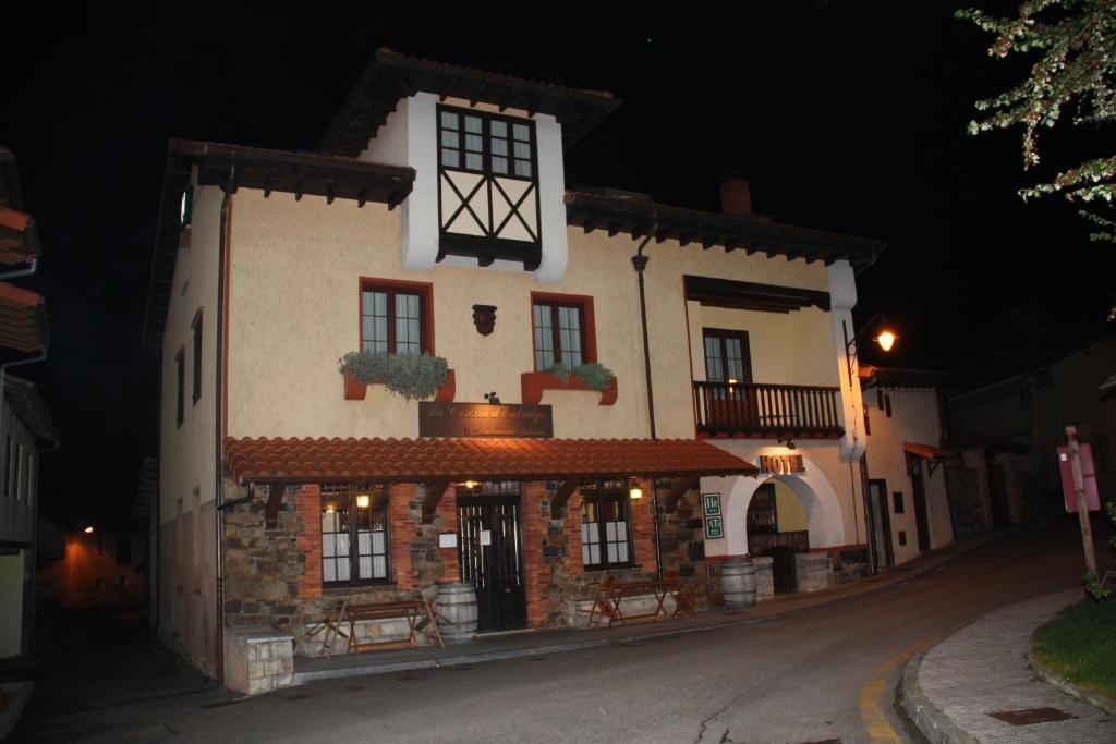 La Casona De Entralgo