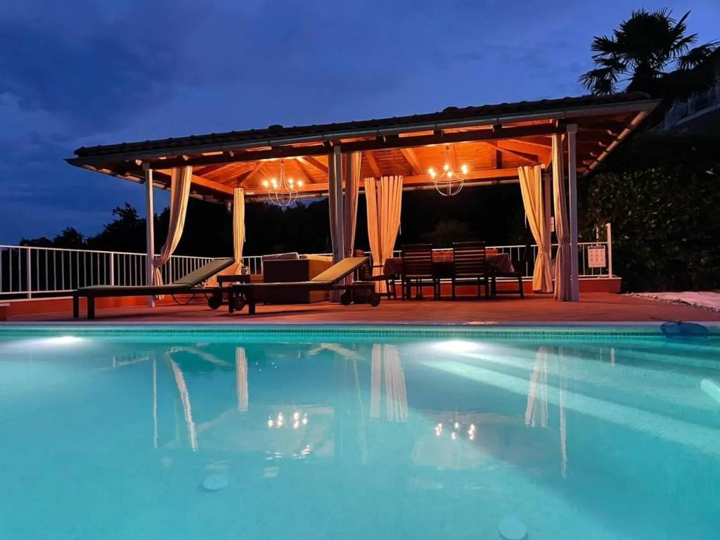 VILLA LOVRAN - heated pool - 5 min walk to the beach - incredible sea view - фото 37
