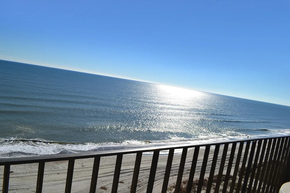 Beach & Waterfront