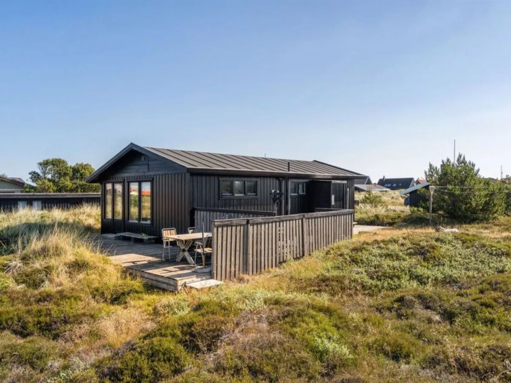 "Nanouk" - 300m from the sea in NW Jutland