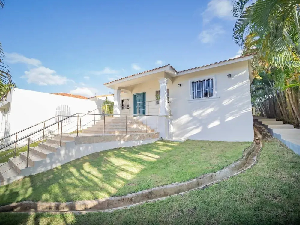 Villa Selena - 5br Villa In Sosua Center!