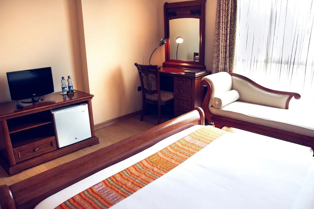 Executive Suite