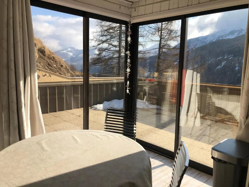 Voir la photo 2 — Grand studio avec vue et terrasse