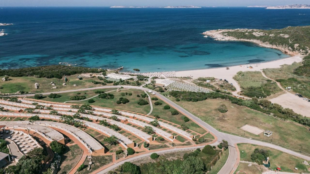 Beach & Waterfront