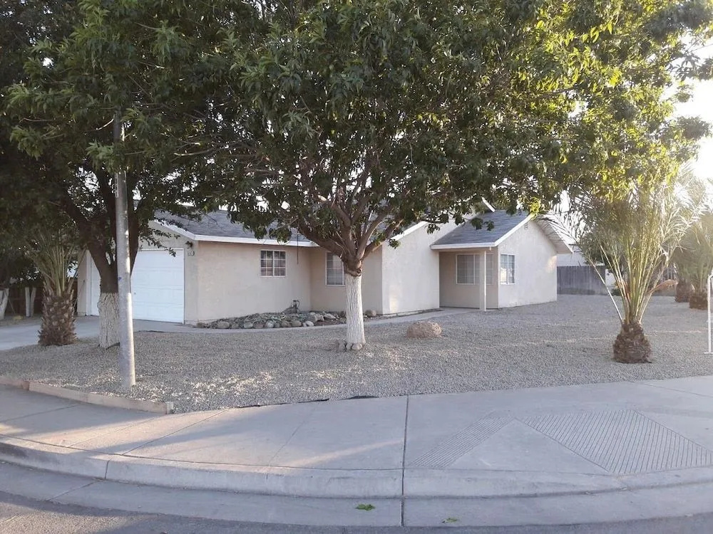 Coalinga Embassy