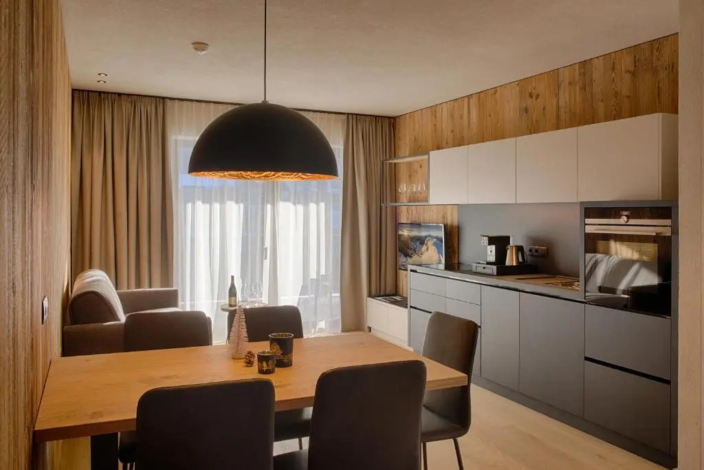 K1 Mountain Chalet Luxury Home