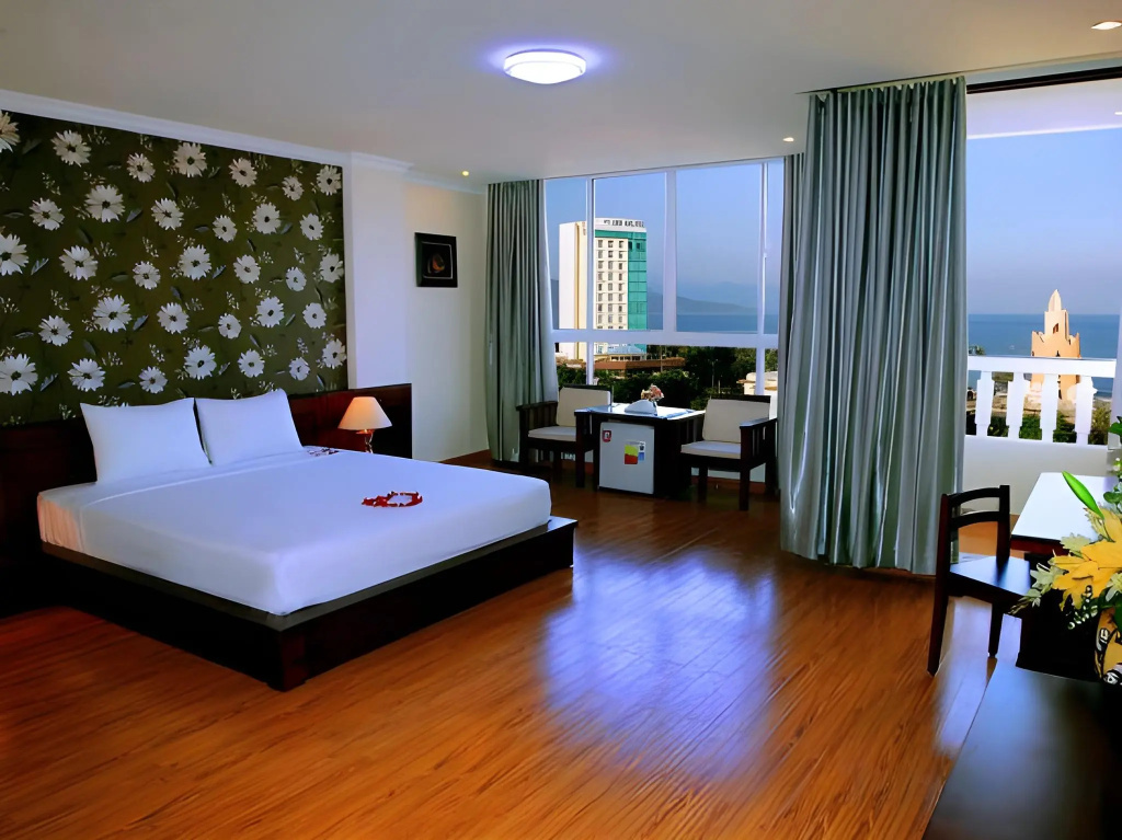 Nice Swan Hotel — фото