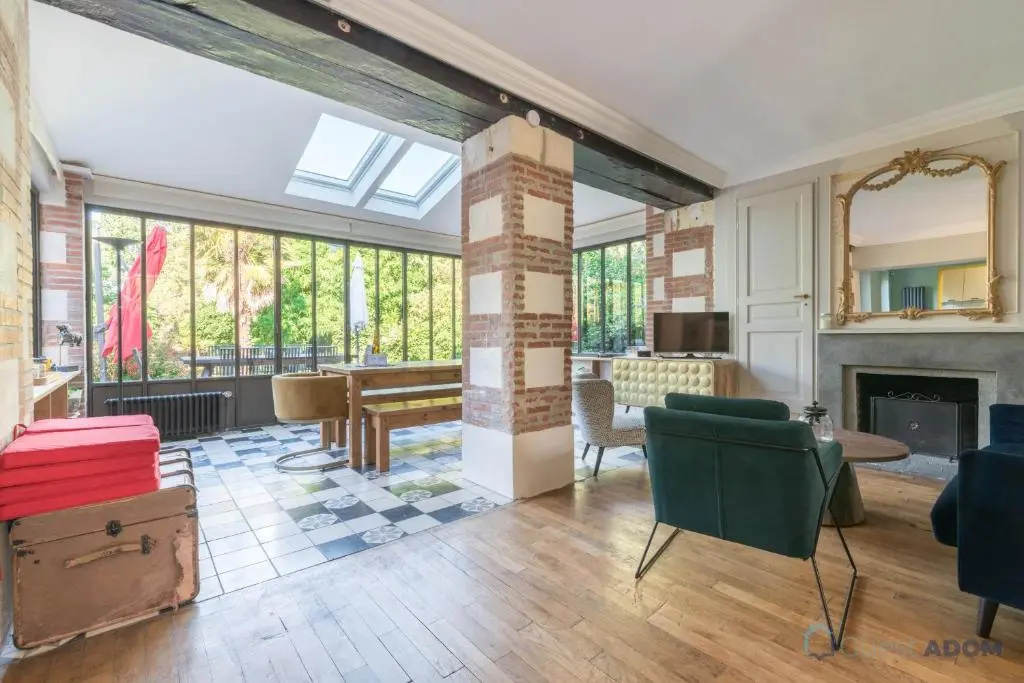 Afficher la photo 6 — Maison avec jardin de 1200m et billard