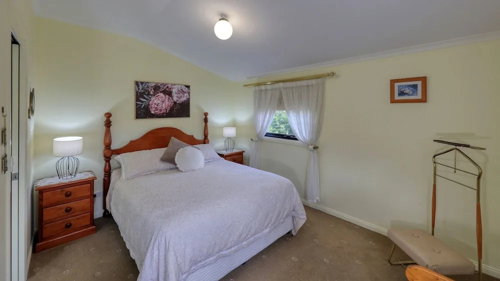 Standard Double room with river view (full double bed)