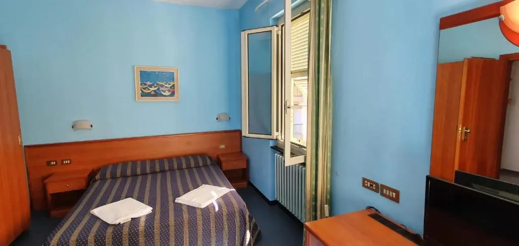 Economy Double room (full double bed)