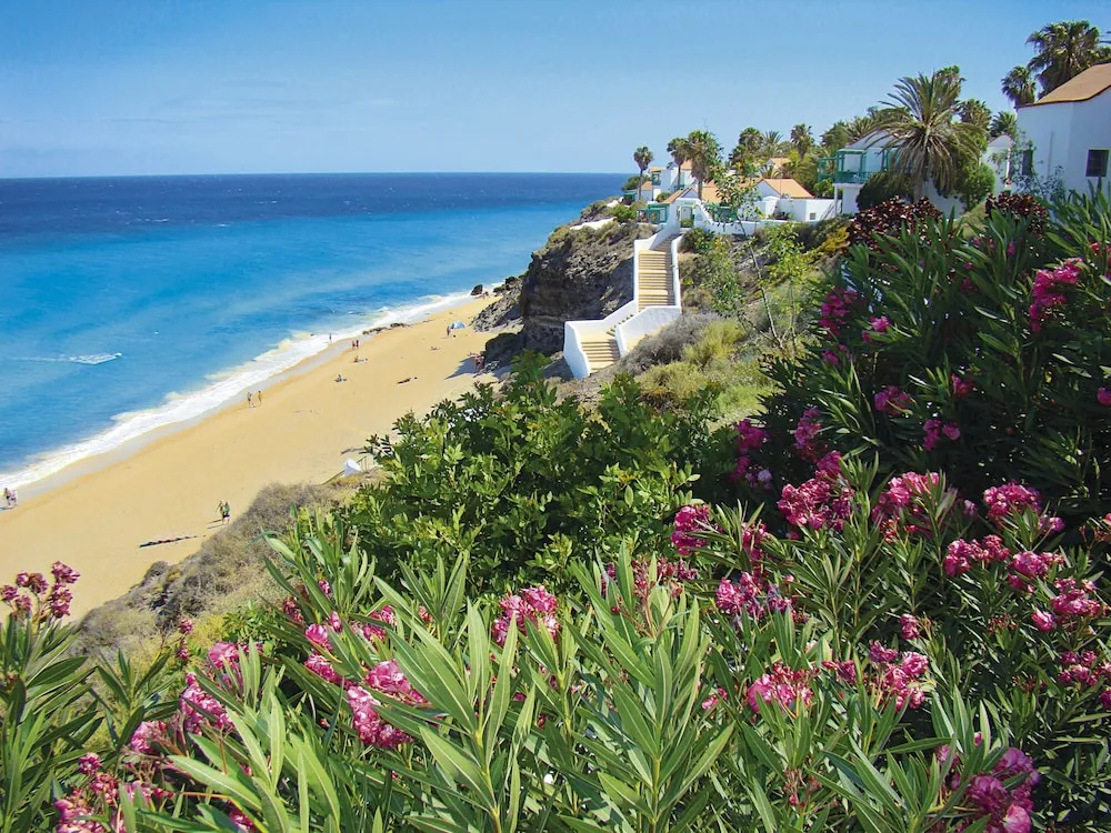 Beach & Waterfront